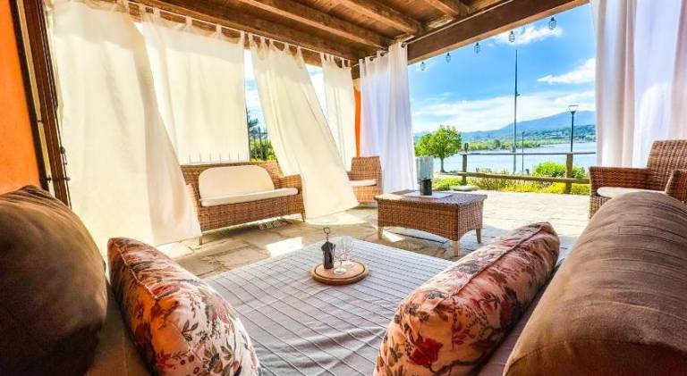Villa | Next to the beach | Pets are welcome in San Felice del Benaco