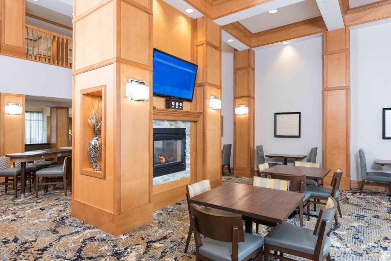 Homewood Suites by Hilton Indianapolis-Airport/Plainfield — photo 3