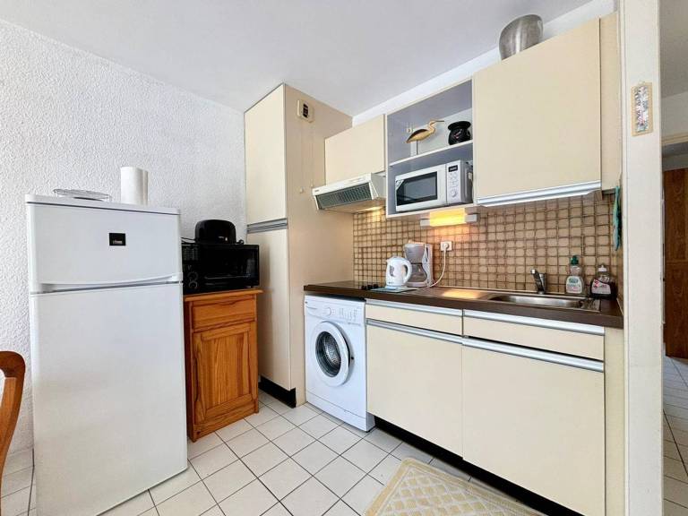 Holiday apartment with garden — photo 4