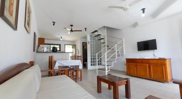 Rental apartment with pool — photo 2