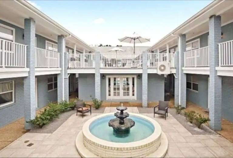 Condo  Biloxi
