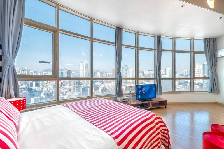 Travel House — photo 2