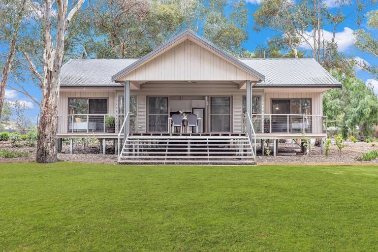 House  Moama