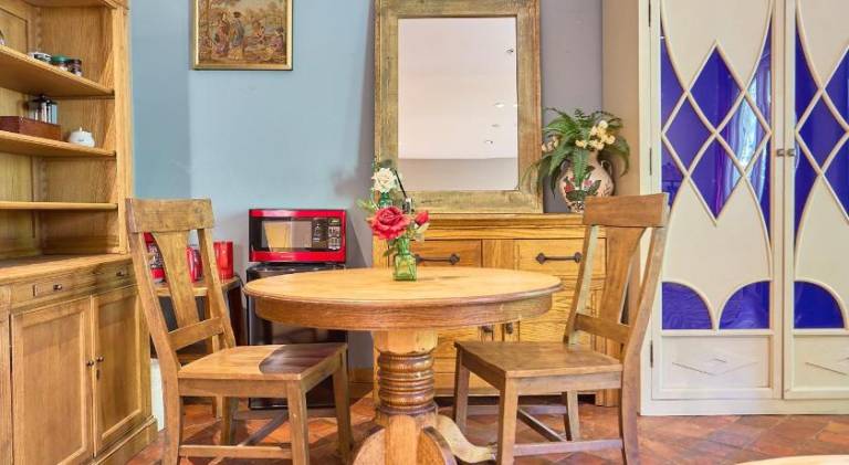 Beverly Hills Spanish