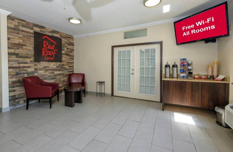 Red Roof Inn Arlington - Entertainment District — photo 2