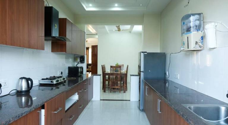 Lime Tree 3BHK Service Apartment Gurgaon — photo 5
