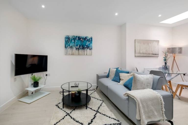 Apartment Feltham