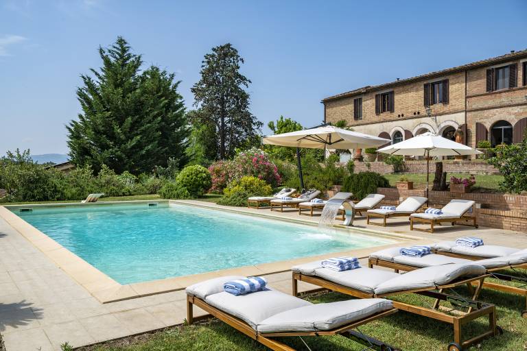 Villa with patio, yard & BBQ | Panoramic view — photo 2