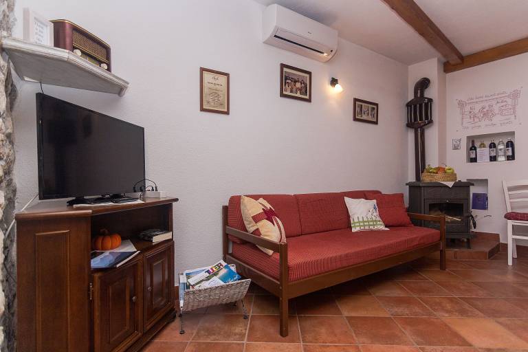 House with yard, barbeque & patio | Sea view — photo 3