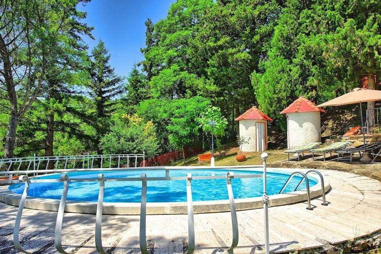 Child-friendly villa with yard, private pool & patio | Pets are welcome — photo 4