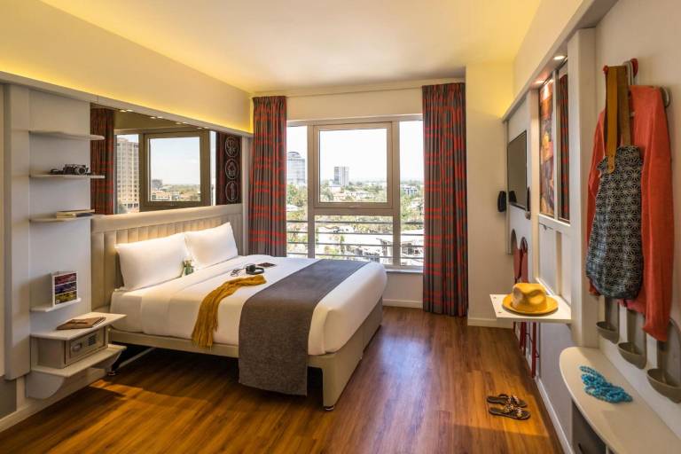 Triton Hotel — photo 2