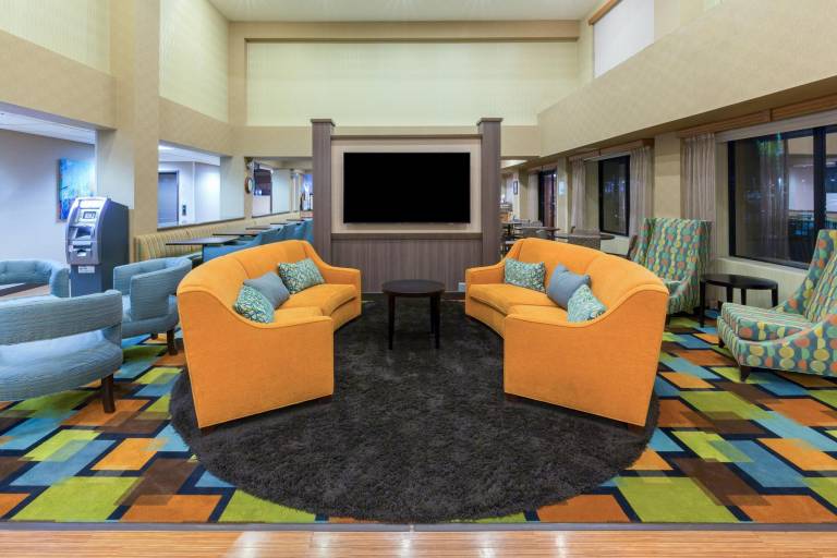 Holiday Inn Express Hotel and Suites - Henderson By IHG — photo 2