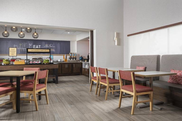 Hampton Inn & Suites Mansfield — photo 4