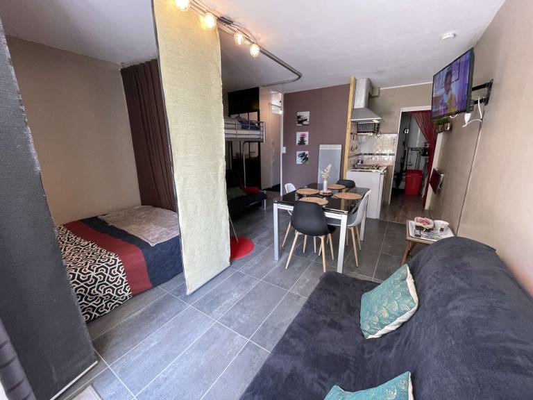 Cozy studio with terrace and parking 300m from the beach — photo 5