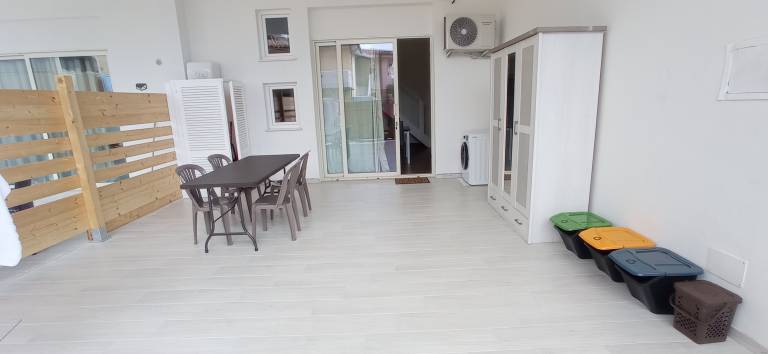 Apartment 'Casa Dell'Oleandro' with Private Terrace, Wi-Fi and Air Conditioning in Olbia