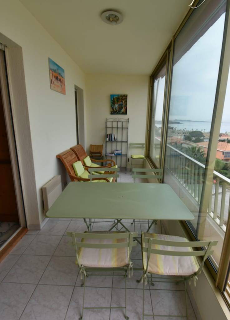 Child-friendly holiday apartment with patio & yard | Close to the beach | Pets are welcome — photo 4
