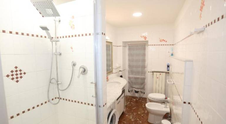 Apartment with 2 rooms for 4 persons — photo 5