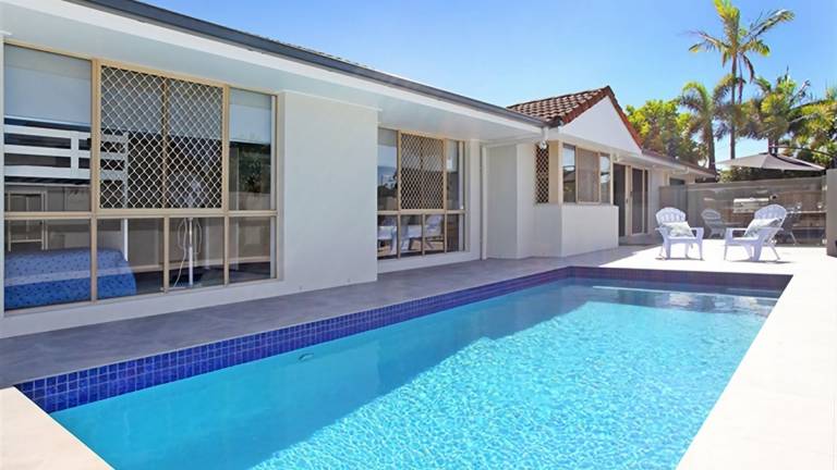 House  Coolum Beach