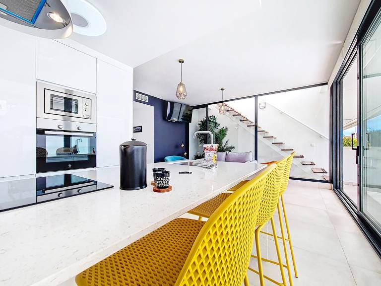 Fully equipped lovely apartment with garden, barbeque & pool | Next to the beach | Dogs allowed — photo 5