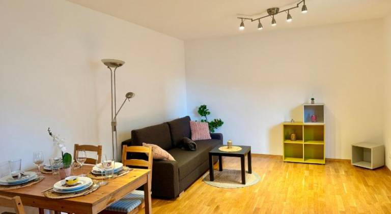 Rental apartment with 2 rooms for 6 persons in Schwechat