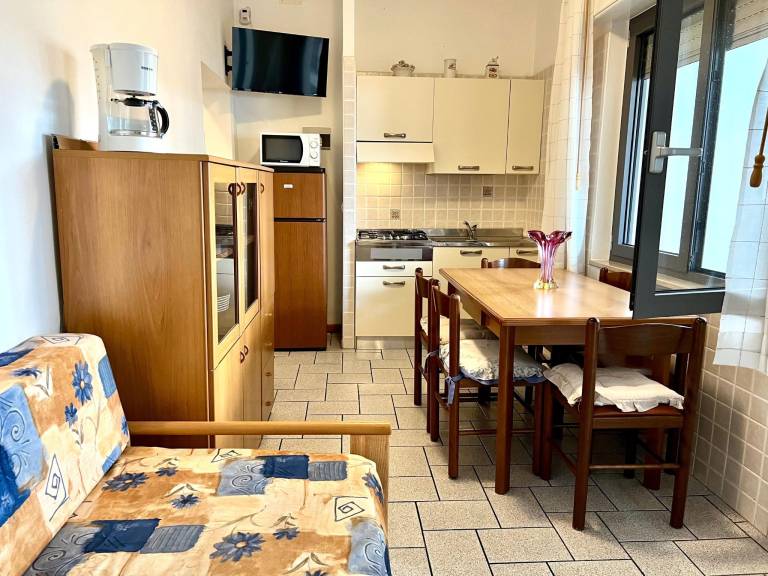 Pleasant apartment with patio & garden | Beach nearby | Pets allowed — photo 5