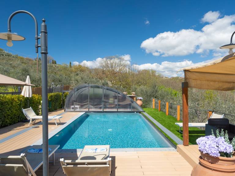 Vacation home with garden, BBQ & private pool — photo 2
