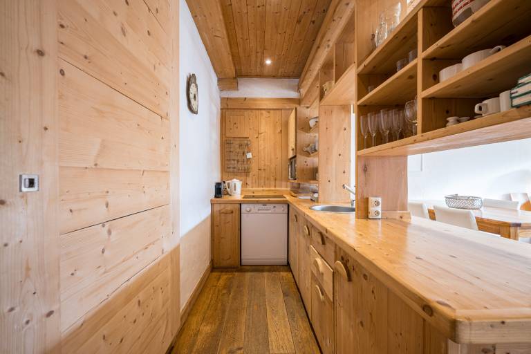 Family-oriented nice apartment with heated pool | Mountain view | Next to the ski | Pets allowed — photo 3
