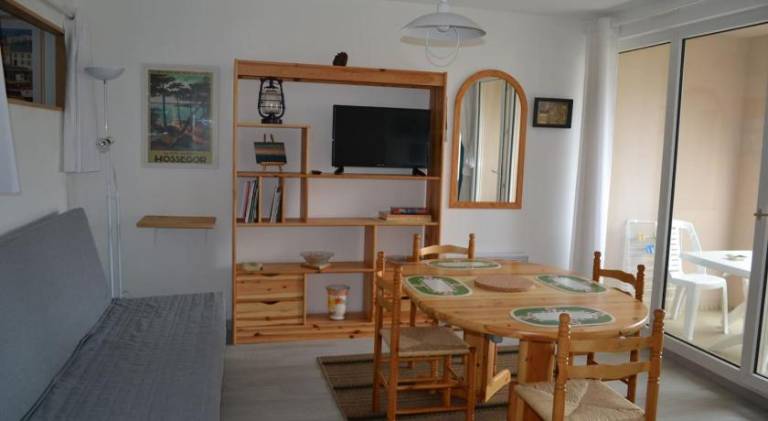 Holiday apartment with pool & terrace — photo 3