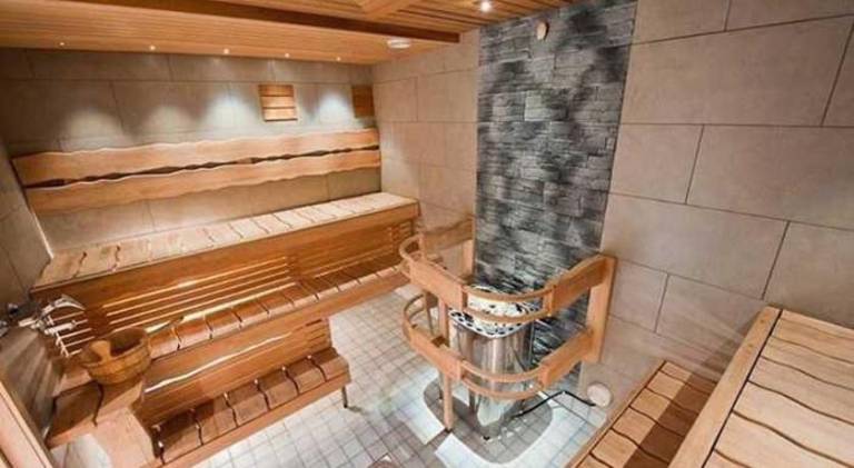 Beautiful holiday apartment with patio & sauna | Close to the ski | Pets allowed — photo 2