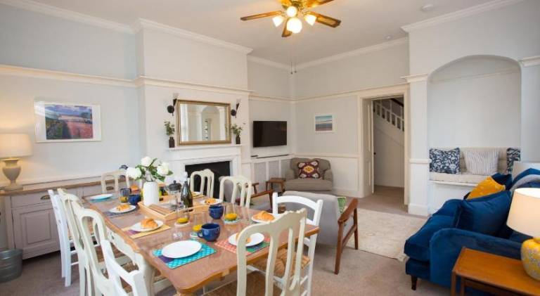 Nice vacation home with barbeque, garden & patio | Beach nearby | Suitable for remote work | Pets are welcome — photo 3