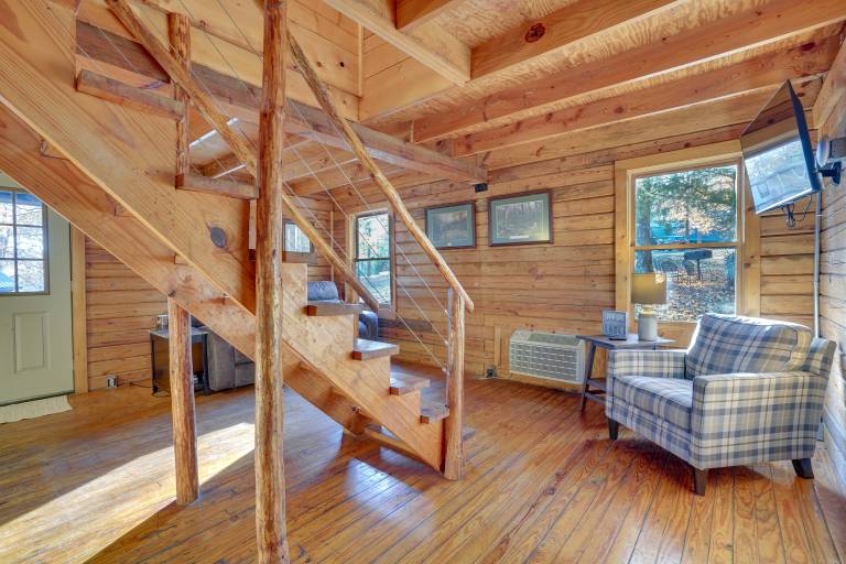 Access to Community Marina! Lake-View Murray Cabin — photo 5