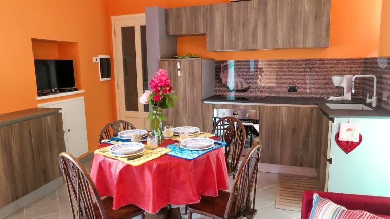 Charming apartment with yard, terrace & BBQ | Garden view | Beach nearby | Pets allowed — photo 4