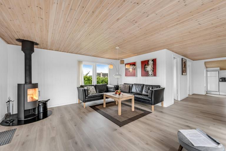 Charming holiday home near the North Sea, with outdoor sauna and outdoor spa. — photo 4