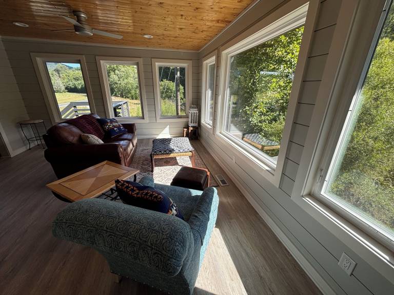 Condo  Tuckasegee