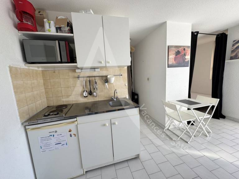 Holiday apartment with garden & terrace — photo 4