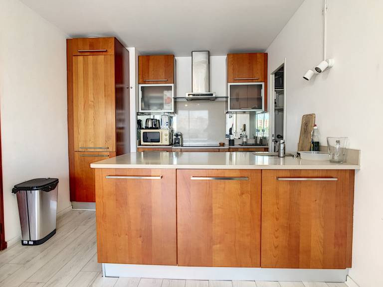 Apartment with pool — photo 5