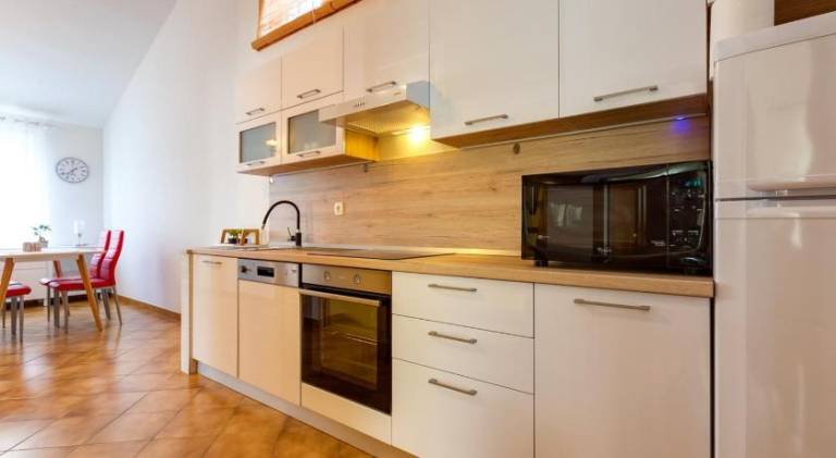 Apartments Matea, Mali Losinj — photo 3
