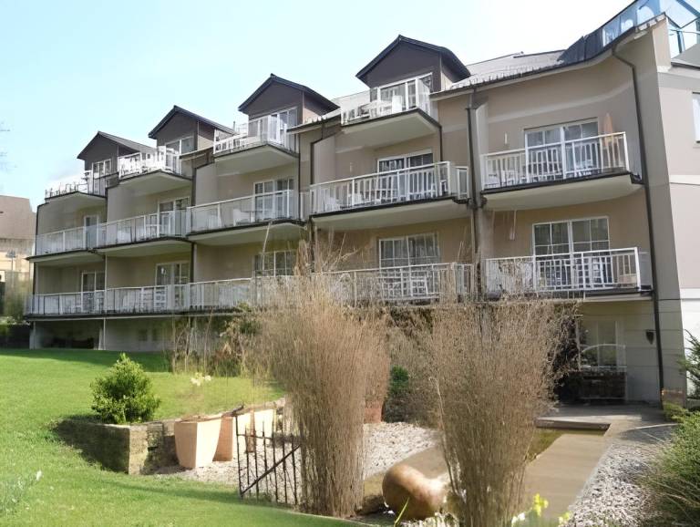 Serviced apartment with terrace & yard in Bad Pyrmont
