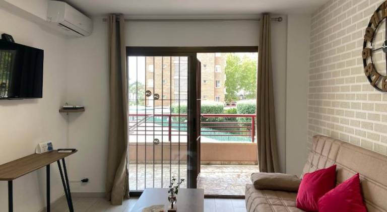 Apartment with pool | Next to the beach | Pets allowed — photo 2
