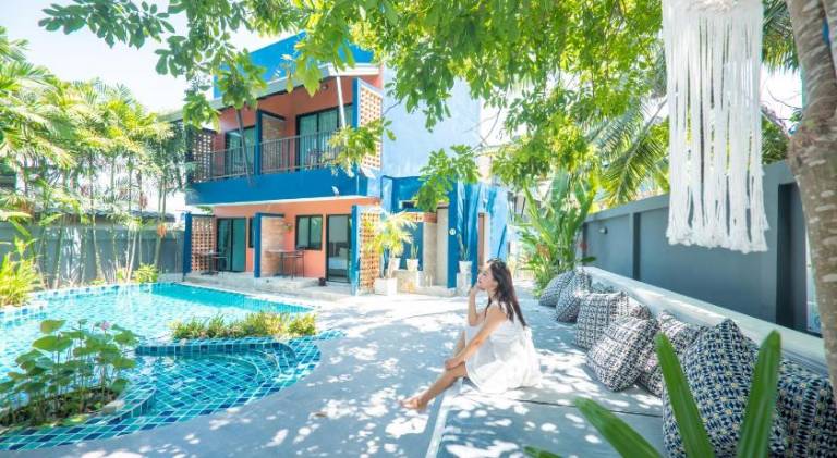 Kraam Silhouette Hotel and Cafe Phuket — photo 2