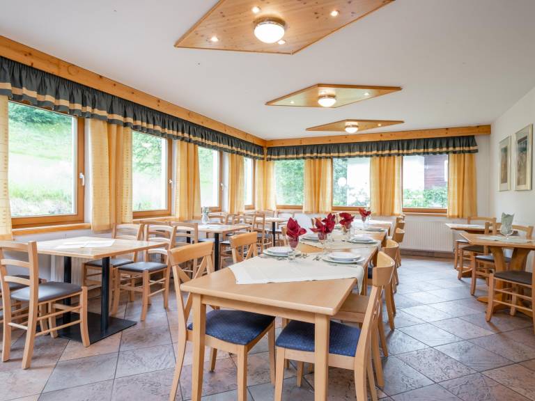 Fully equipped nice chalet with sauna & patio | Close to the ski | Pets allowed — photo 3