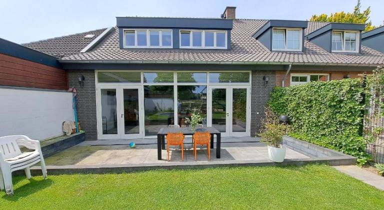 155 m&sup2; Ferienhaus