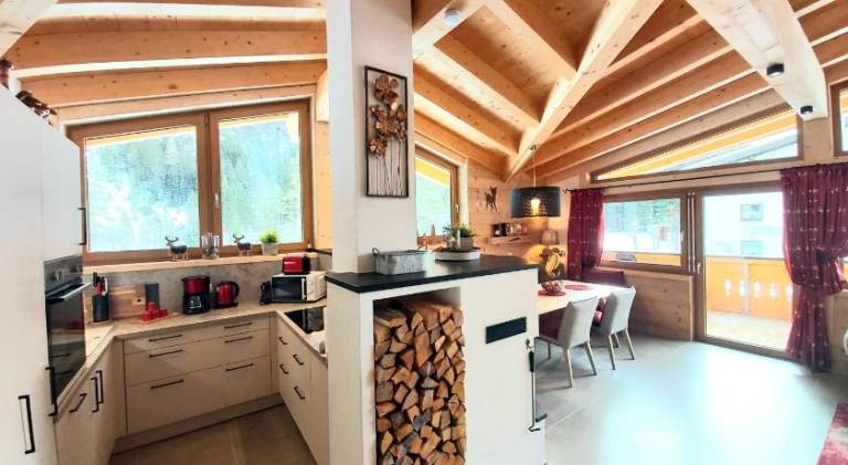 Big vacation home | Pets are welcome — photo 2