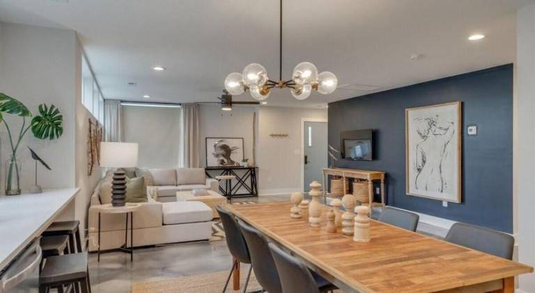 Vacation home with 4 rooms for 12 persons in Nashville, TN