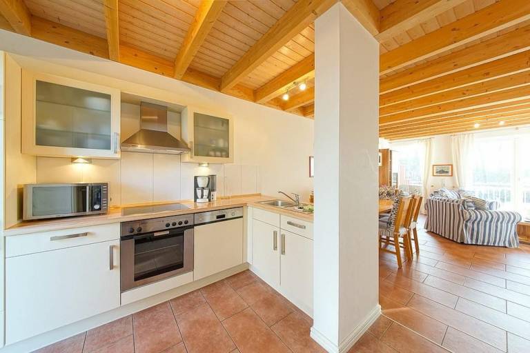 Top-Ferienhaus am Deich mit Terrasse am Wasser, Balkon, Sauna & Kaminofen — photo 5