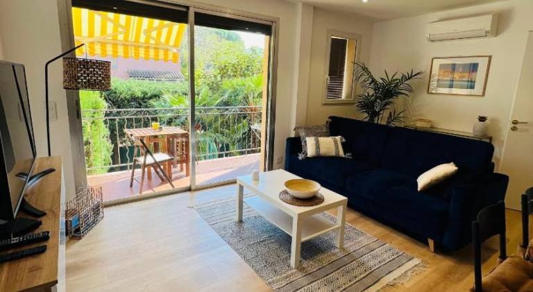 Lovely rental apartment with terrace & yard | Next to the beach | Dogs allowed in Cogolin