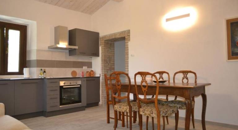 Apartment with terrace, BBQ & yard | Perfect for remote work | Pet-friendly — photo 3