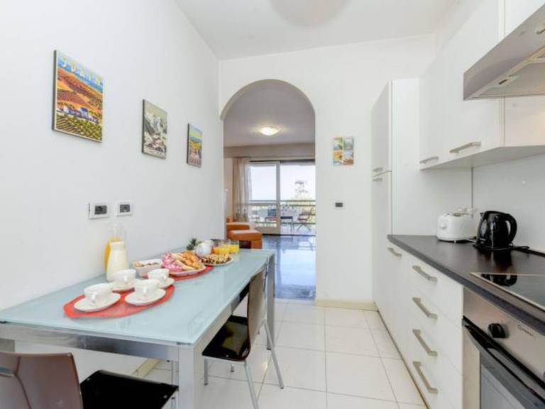 Fully equipped beautiful rental apartment with terrace | Next to the beach | Pet-friendly — photo 5