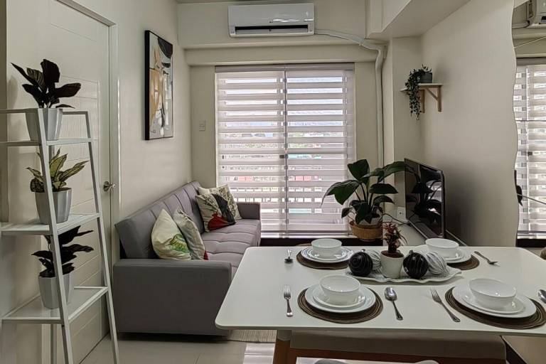 Happirest Cozy Crib 2-BR Lumiere Residences in Makati