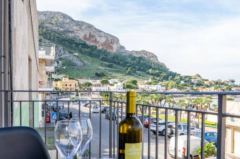 Bed & Breakfast  Isola delle femmine
